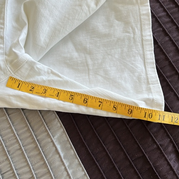 Code bleu white Dunham Bermuda. Size 12. - Picture 8 of 8